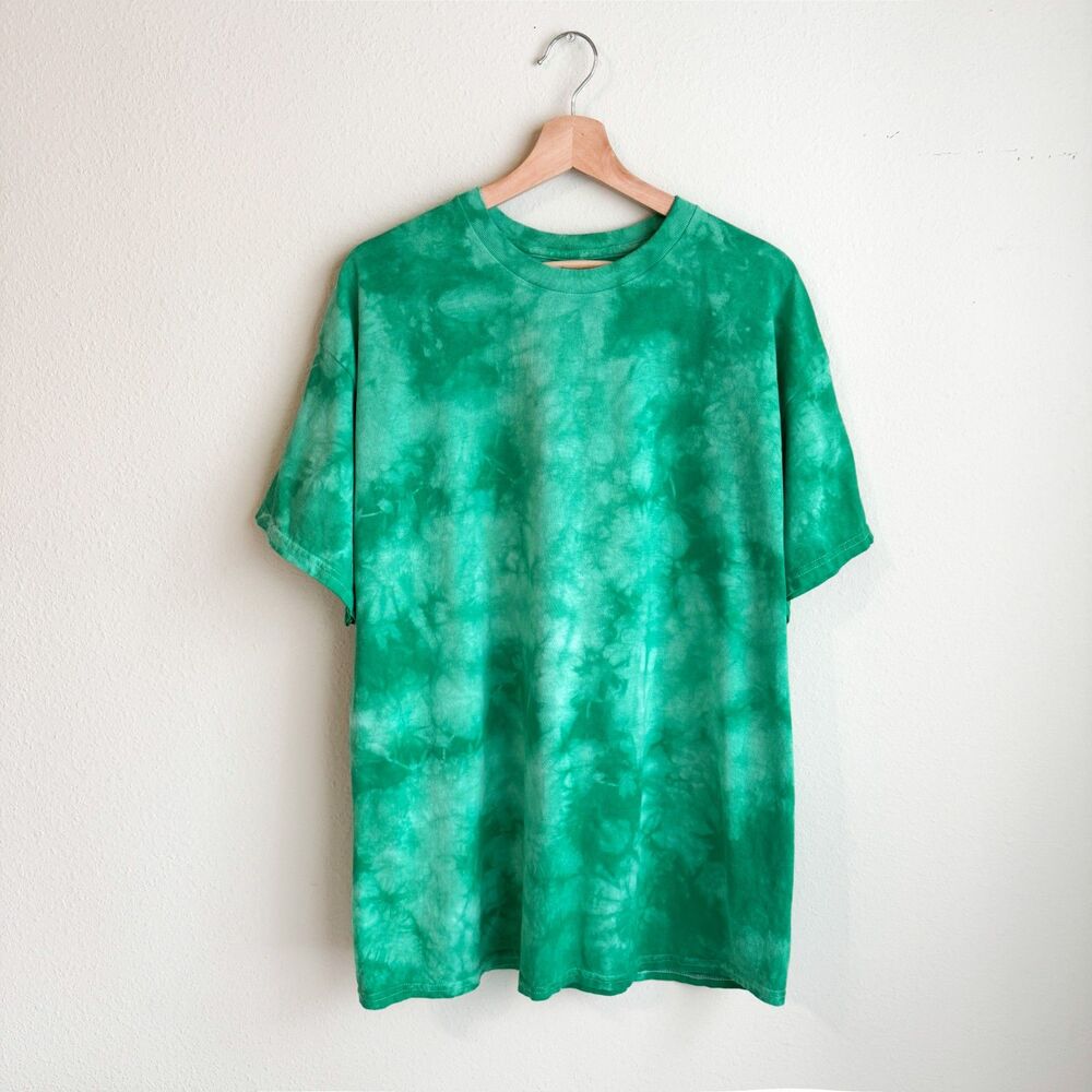 New Green Tie Dye Short Sleeve T Shirt Size XL Crewneck Casual Comfy Gildan Tee